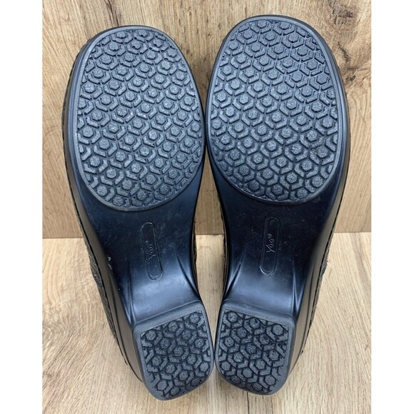 Yuu Bathanee Clog Shoes Women's Size 8.5 M Black Embossed Flower Slip On Nurse - Picture 5 of 16